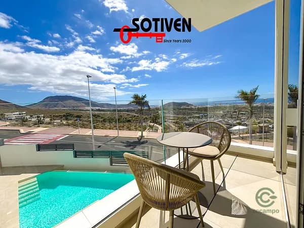 Casa de 0,04 ha en venta en Adeje, Sta.cruz tener.