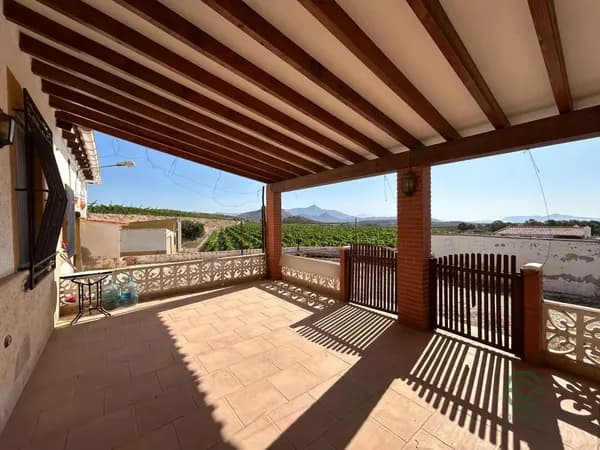 Finca rústica de 1,5 ha en venta en Novelda, Alicante