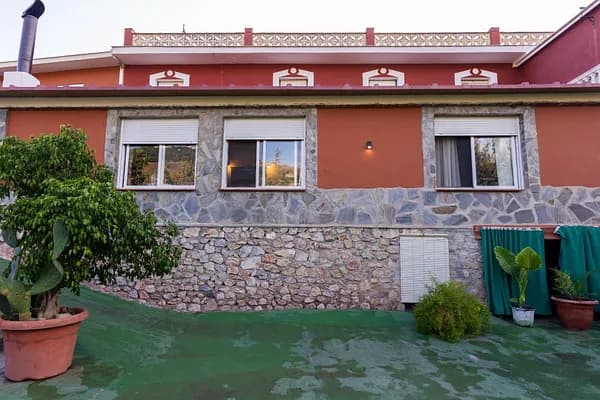 Casa de 0,0281 ha en venta en Almuñecar, Granada