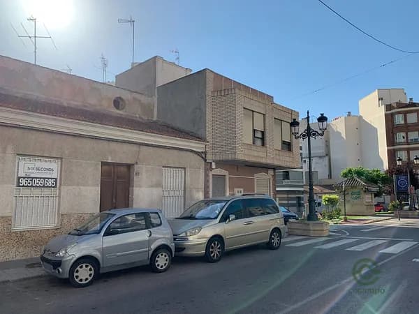 Spot image