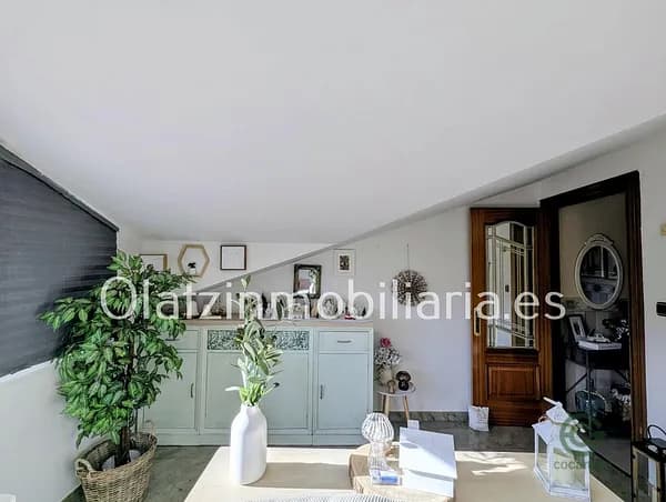 Casa de 0,0388 ha en venta en Llodio, Alava