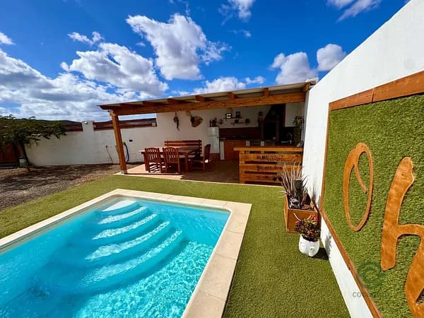 Casa de 0,05 ha en venta en Las palmas