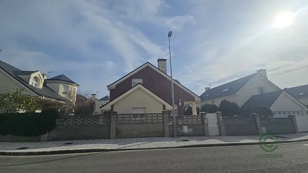 Casa de 0,032 ha en venta en Soto de la marina, Cantabria