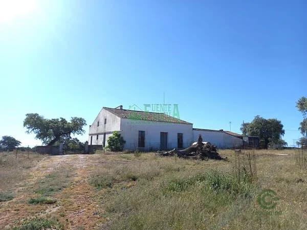 Finca rústica de 80 ha en venta en Fregenal de la sierra, Badajoz