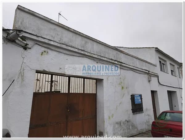 Casa de 0,0275 ha en venta en Fregenal de la sierra, Badajoz