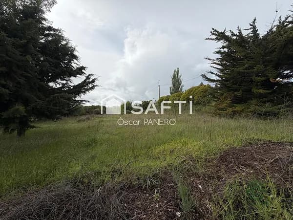 Terreno urbano de 0,12 ha en venta en Valdefresno, Salamanca