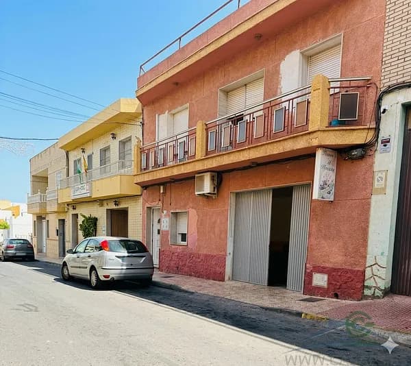 Casa de 0,0247 ha en venta en Roquetas de mar, Almería