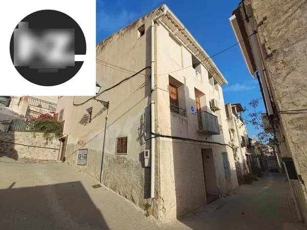 Spot image