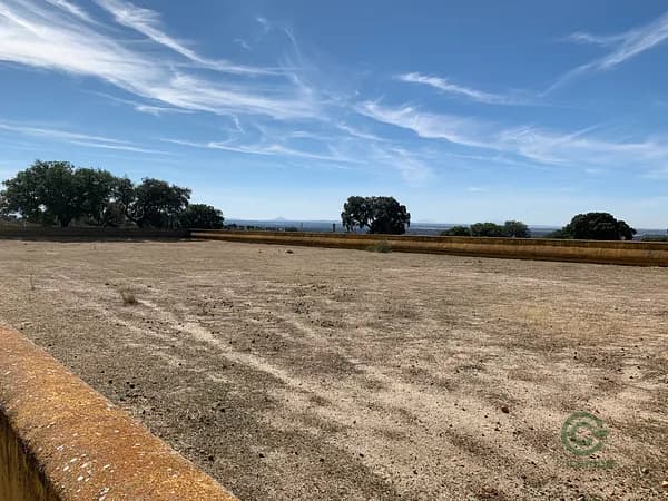 Finca rústica de 23 ha en alquiler en Cáceres