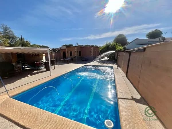 Casa de 0,07 ha en venta en Dos hermanas, Sevilla