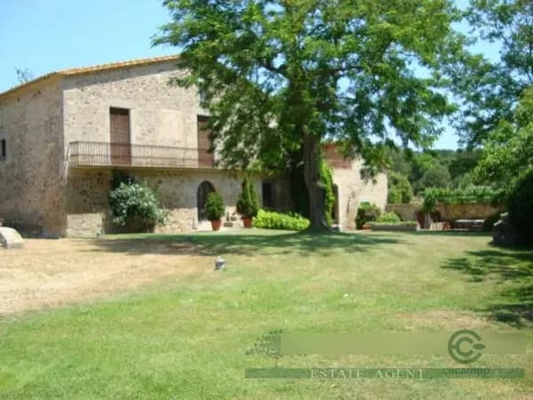 Finca agrícola de 17 ha en venta en Llagostera, Girona