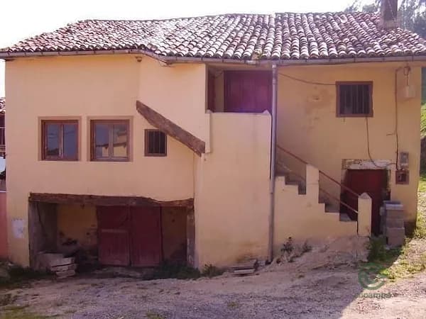 Finca rústica de 0,015 ha en venta en Salas, Asturias
