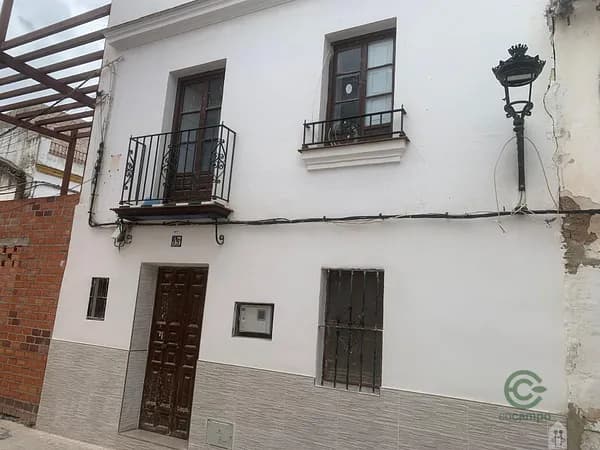 Casa de 0,0066 ha en venta en La algaba, Sevilla