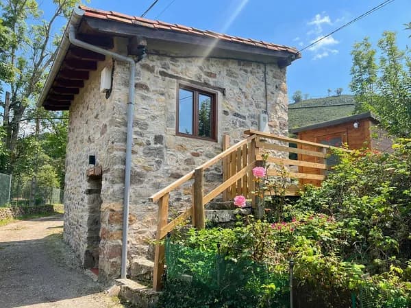 Casa de 0,03 ha en venta en Cangas de onis, Asturias