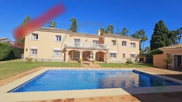 Casa de 0,1839 ha en venta en Sotogrande, Cadiz