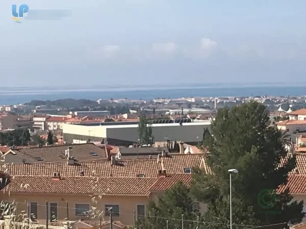 Terreno urbano de 0,0447 ha en venta en Roda de bara, Tarragona