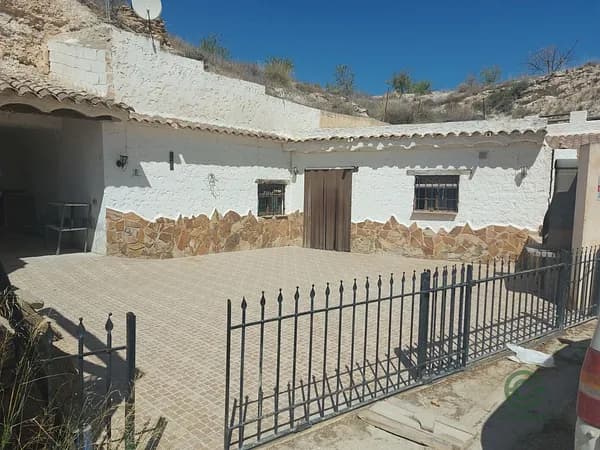 Casa de 0,012 ha en venta en Cuevas del campo, Granada