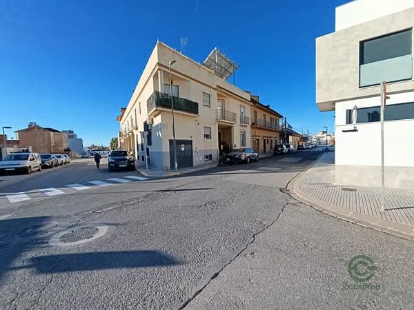 Casa de 0,0195 ha en venta en La algaba, Sevilla