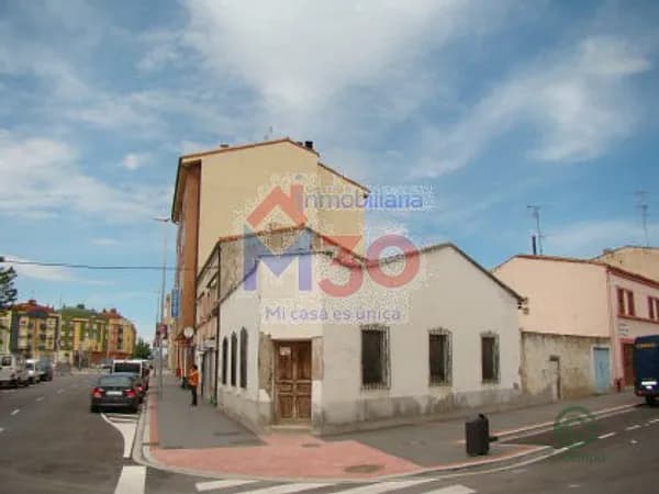 Casa de 0,009 ha en venta en Miranda de ebro, Burgos