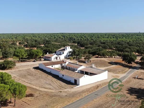 Finca rústica de 1929 ha en venta en Huelva