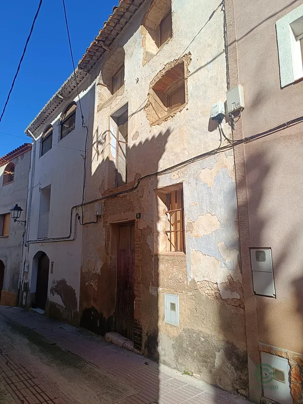 Spot image
