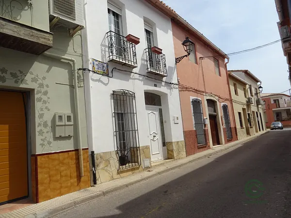 Spot image