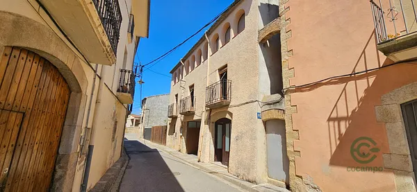 Spot image