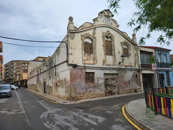 Spot image