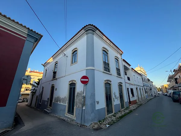 Spot image