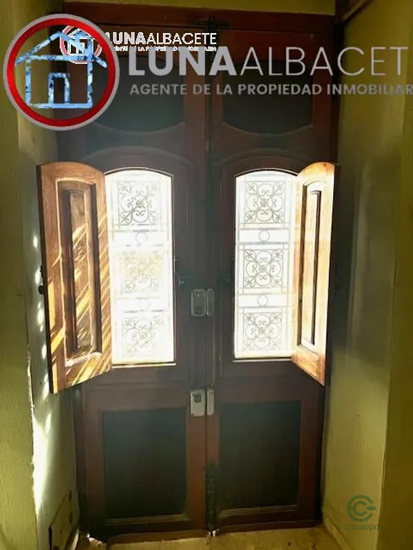 Spot image