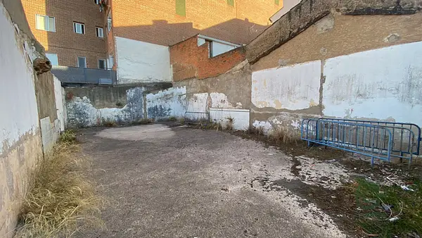 Spot image