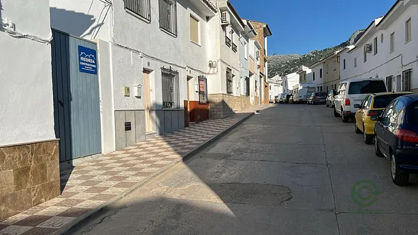 Spot image