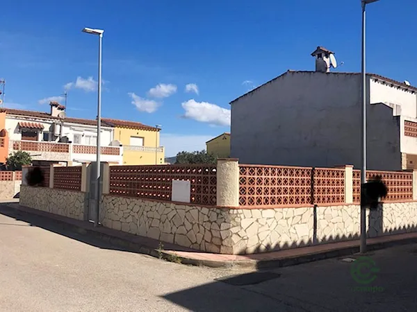 Spot image