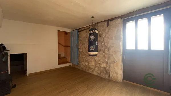 Spot image